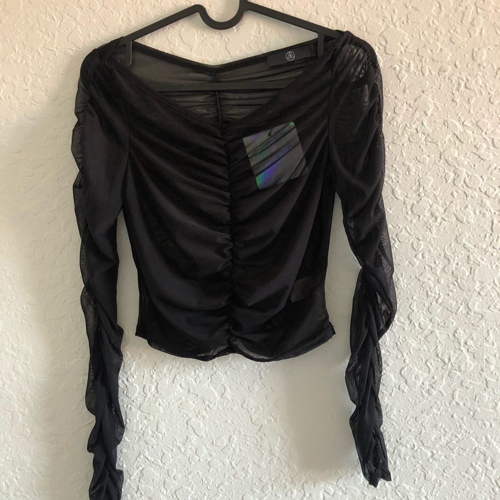 MESH LONGSLEEVE CROP TOP